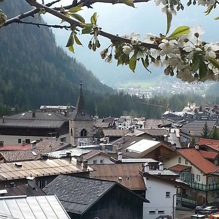 Villetta Panorama Apartment Canazei Luaran gambar